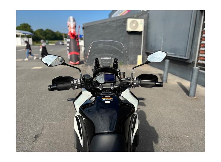 KAWASAKI VERSYS 1100 SE Grand Tourer