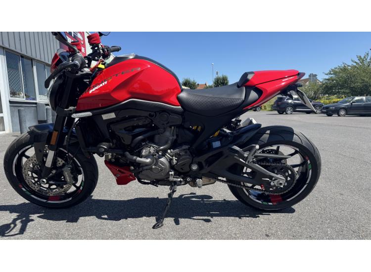 DUCATI MONSTER 937