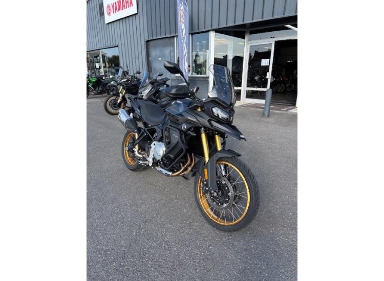 VOGE DS900X