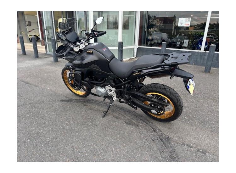VOGE DS900X