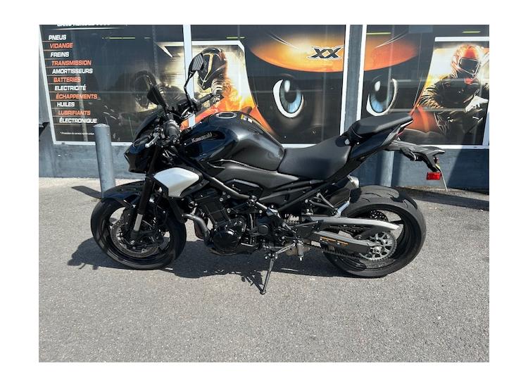 KAWASAKI Z 900