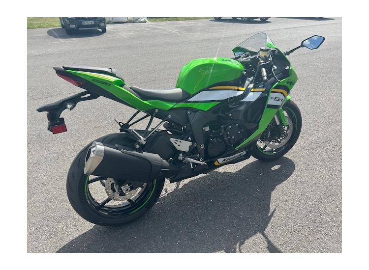 KAWASAKI ZX-6R 636