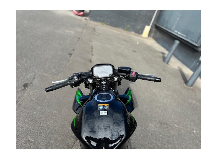 KAWASAKI Z650  