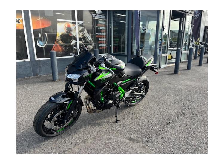 KAWASAKI Z650  