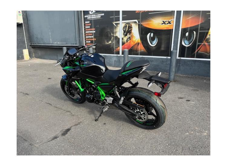 KAWASAKI Z650  
